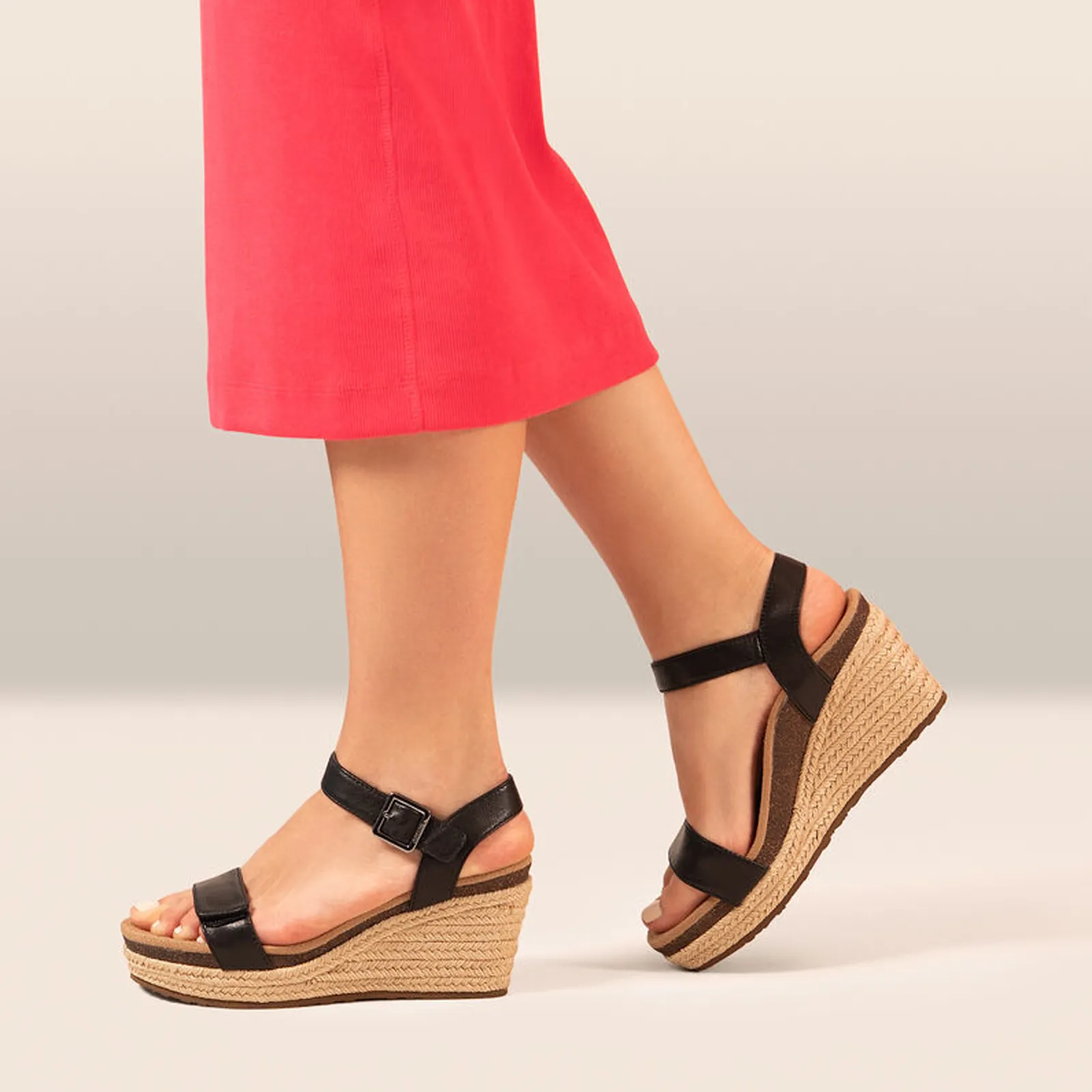 Aetrex Sydney Wedge Sandal (Women) - Black Leather