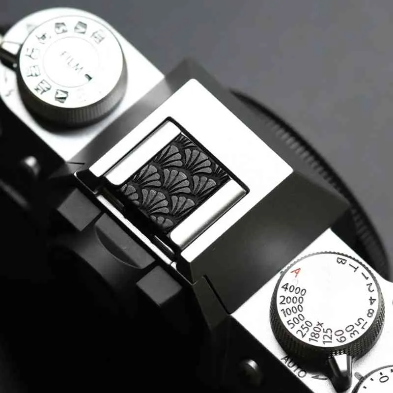 Engraved Pattern Universal Hotshoe Cover