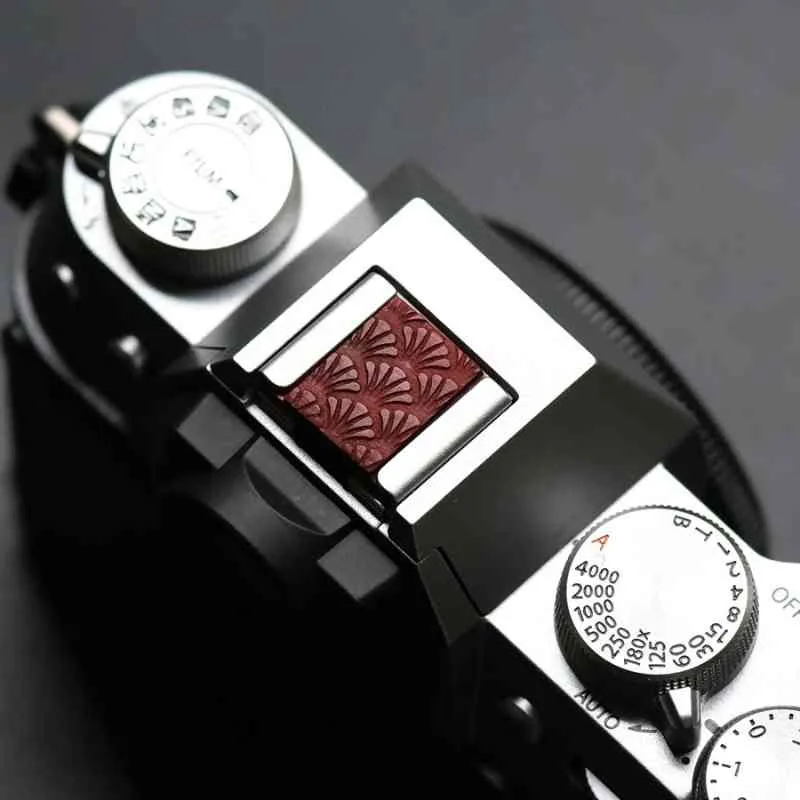 Engraved Pattern Universal Hotshoe Cover