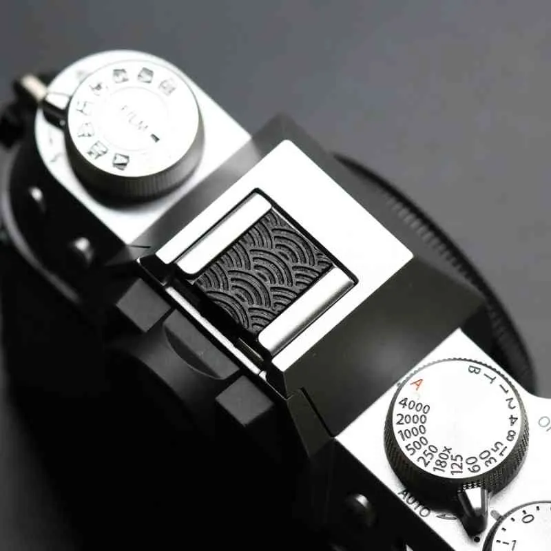 Engraved Pattern Universal Hotshoe Cover