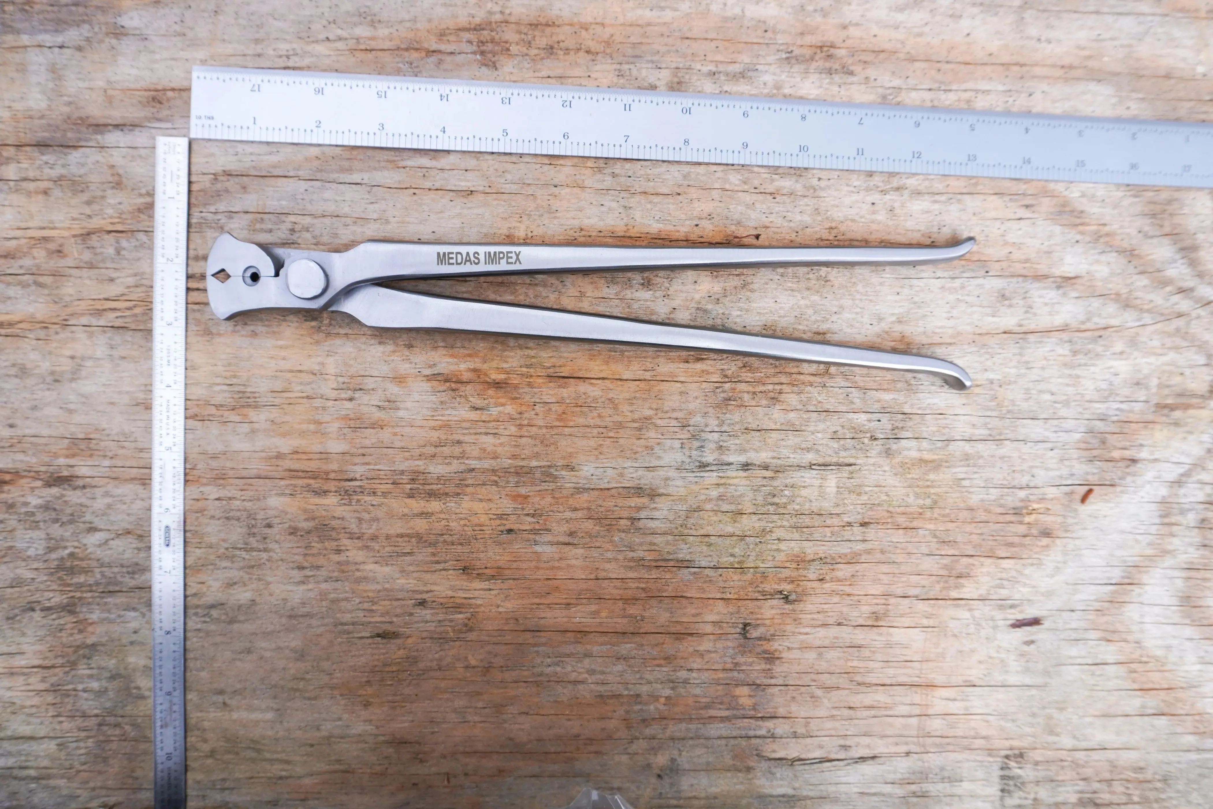 Horse Hoof Nail Puller Farrier Tool Heavy Duty Shoe Veterinary Tack Silver Nipper 13”