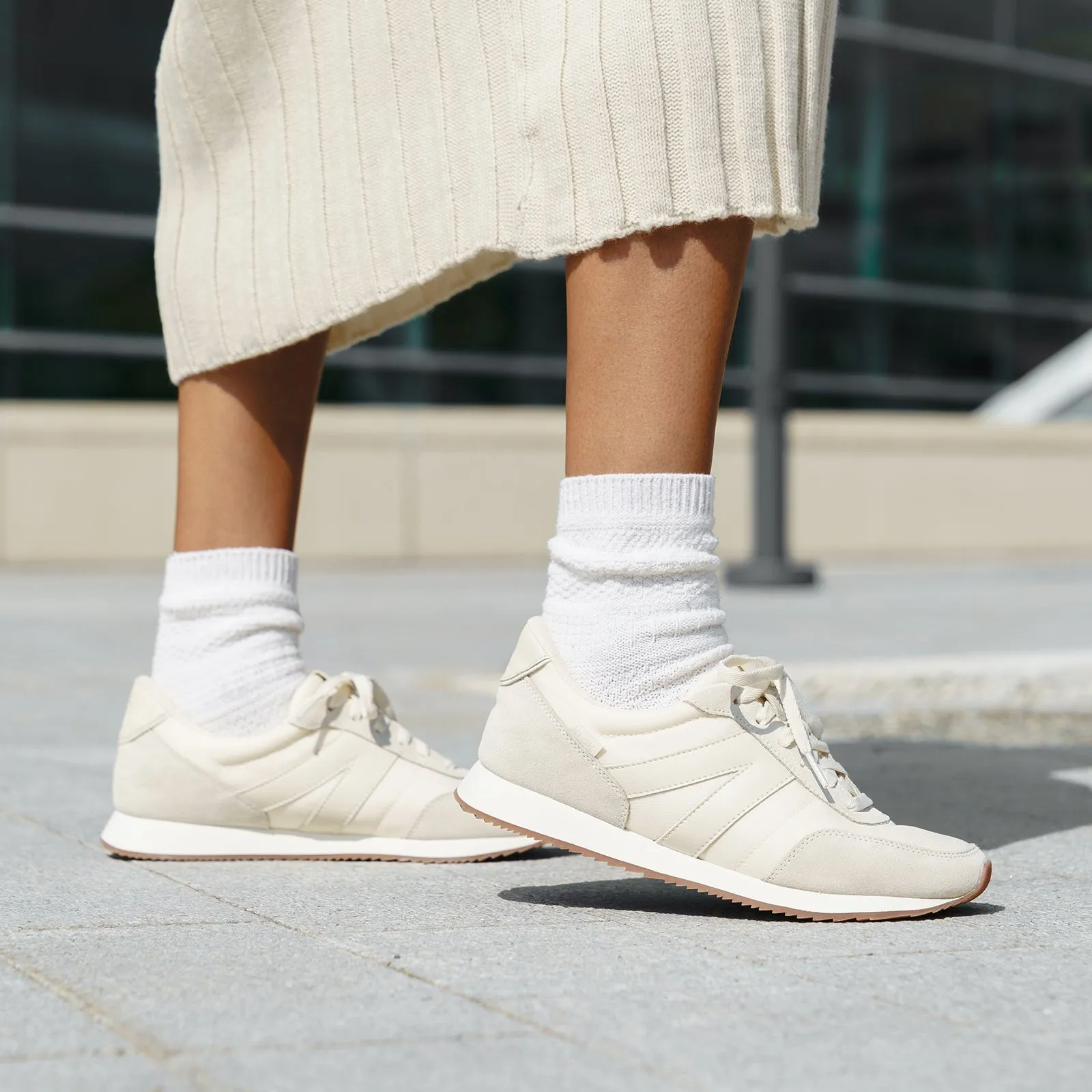 Kizik Milan Sneaker (Unisex) - Bone