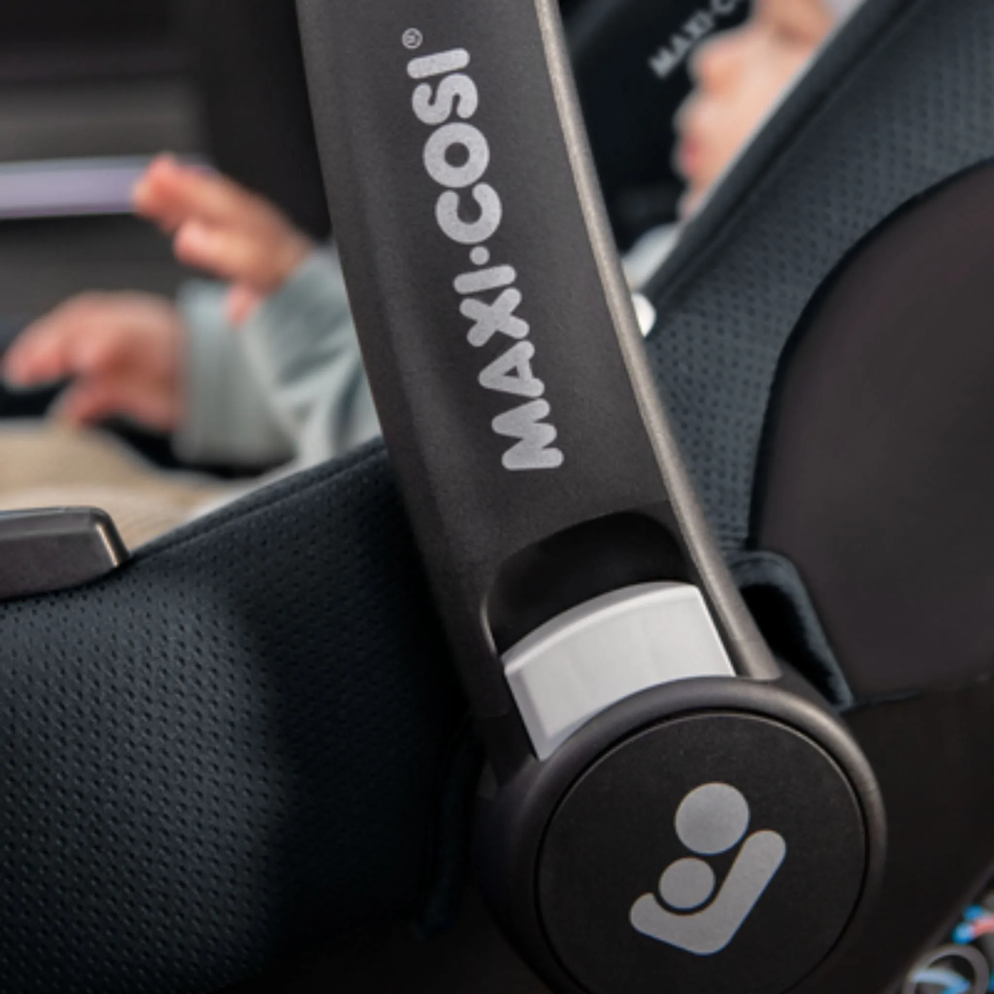 Maxi Cosi Cabriofix i-Size & Cabriofix i-Size Base