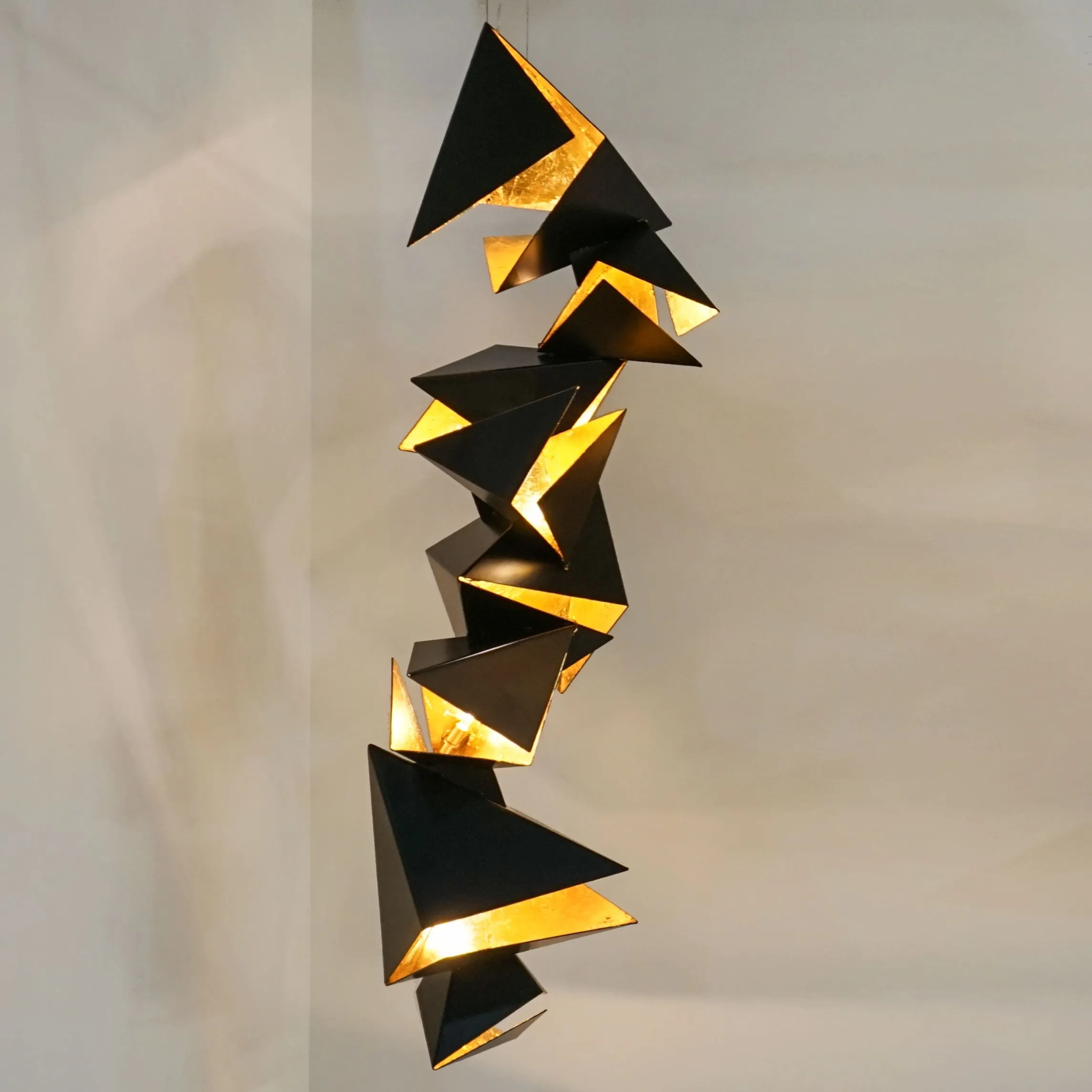 RAPTURE Pendant - Vertical 8