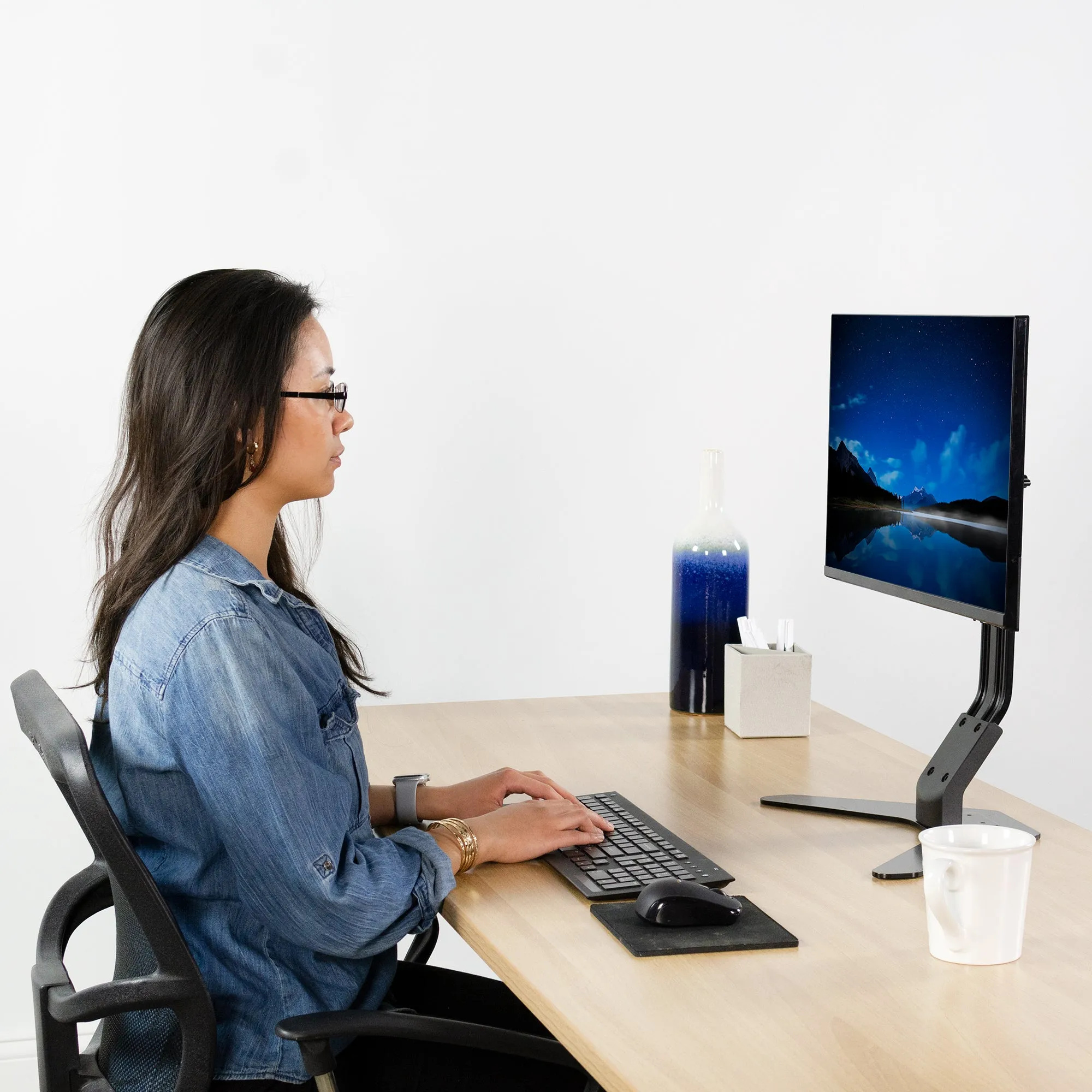 VESA Adapter for Compatible Dell Monitors